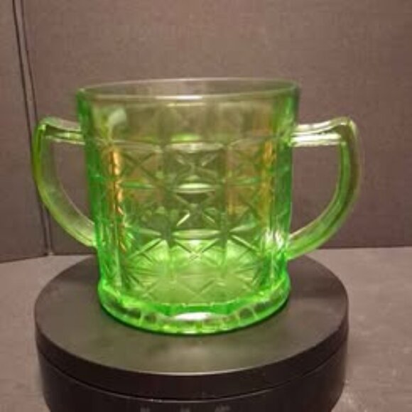 Hazel Atlas Colonial Block Uranium Glass Open Sugar Bowl - Picture 1 of 9